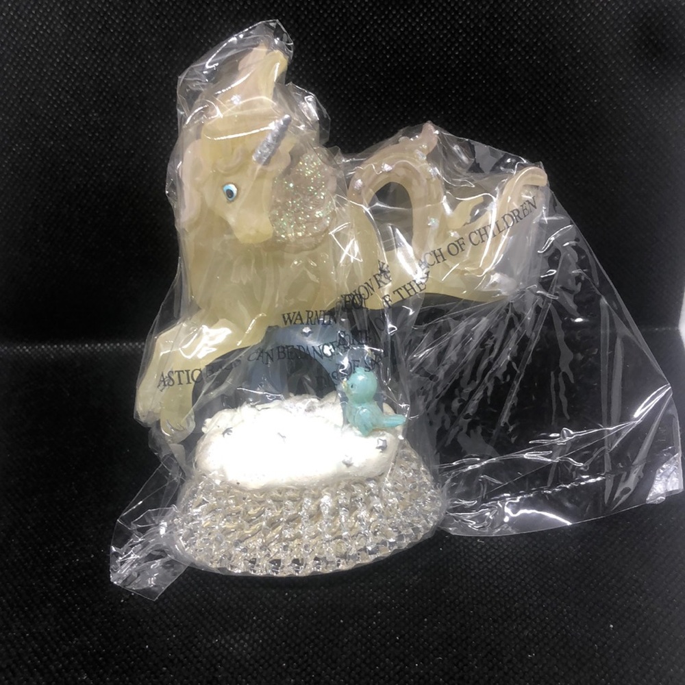 The Hamilton Collection Unicorn figurine.